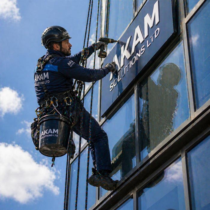 Signage-Installation